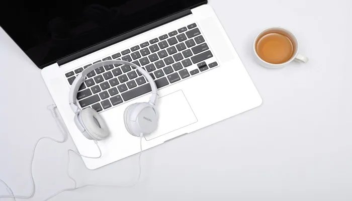 红尘来呀来去呀去也空是什么歌