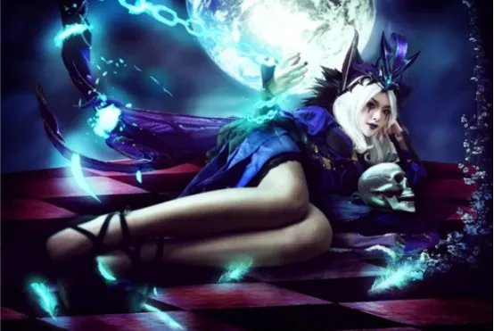 新版妖姬应该出什么装备？