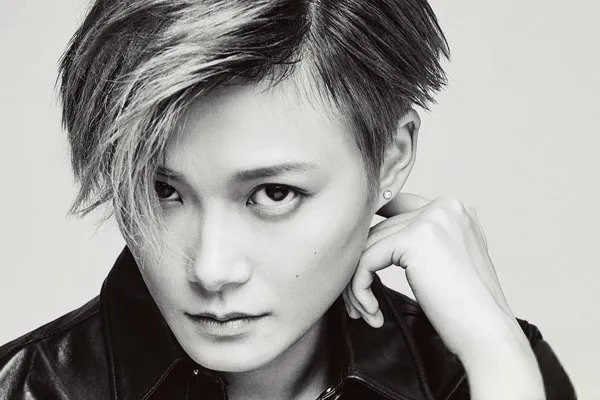 李宇春嫁78岁外国富翁是真的吗 为什么这么火