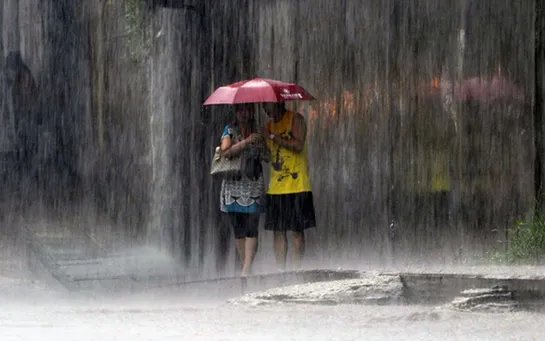 随州暴雨，逝者曾给丈夫发诀别短信，突遭暴雨天气该如何自救？