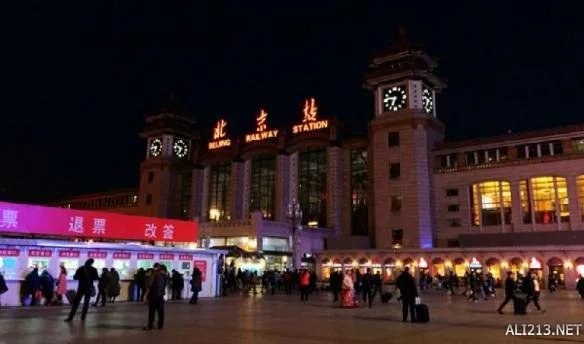 来不及了快上车！盘点春运期间全国十大最拥挤火车站