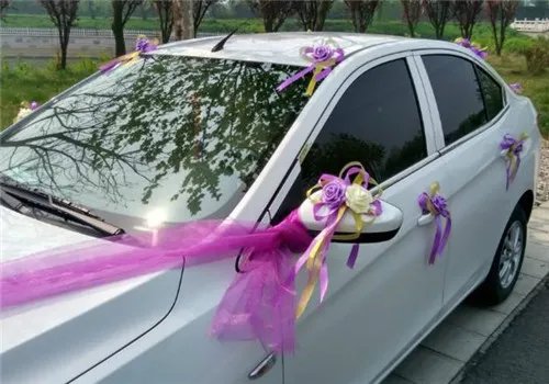 婚礼车花怎么装饰 婚车布置仿真花效果好吗
