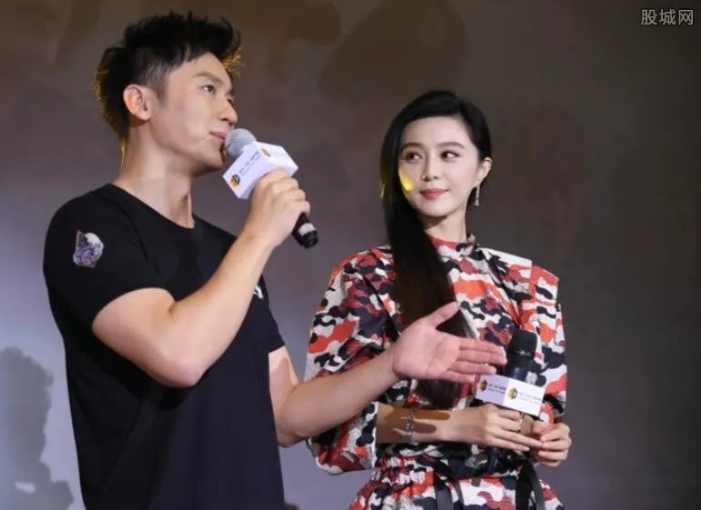 李晨探班范冰冰 两人片场亲密无间画面直虐人