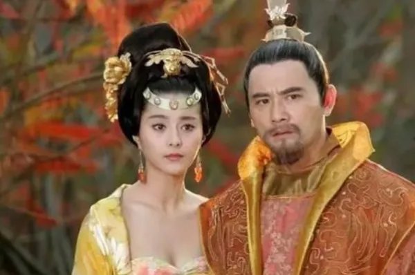 父子反目的例子