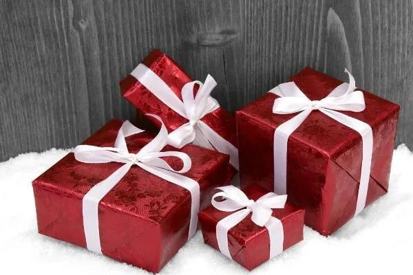 情人节除了送花还能送什么 一般情人节送什么好
