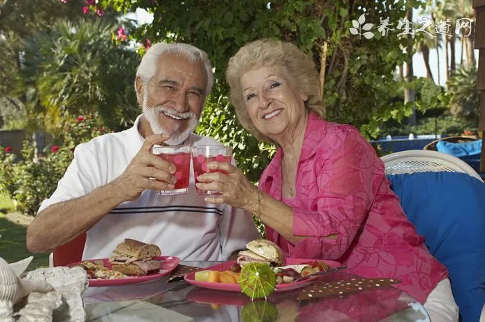 人参炖小鸡排骨