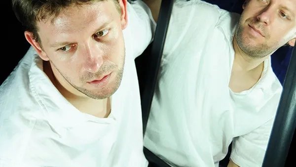 男性皮肤粗糙的毛孔如何改善