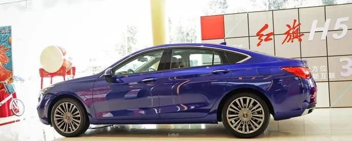 开车门时被电动车撞了责任怎么负(开车撞到电动三轮车谁责任)