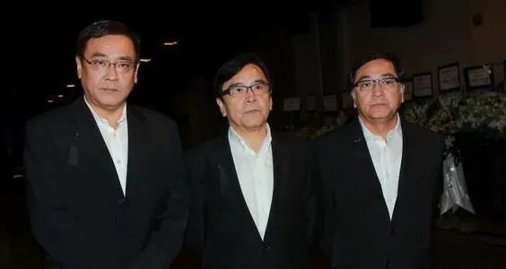 尔冬升的兄弟都是谁？