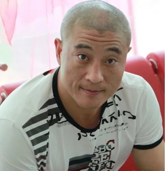 刘小光出轨女粉丝是真的吗？