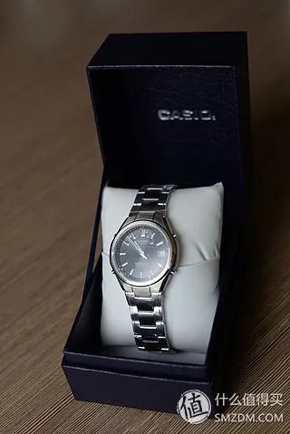 简单干净商务范儿:CASIO 卡西欧 LIW-120DJ-1AJF 男款光动能腕表