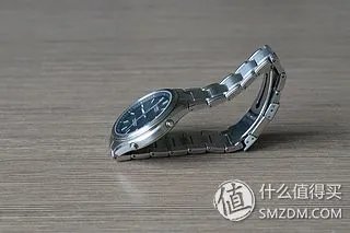 简单干净商务范儿:CASIO 卡西欧 LIW-120DJ-1AJF 男款光动能腕表