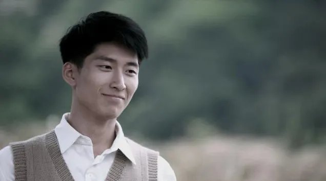 窦骁的现任女朋友是谁 窦骁胸毛生活丰富有爱情洁癖处女情结