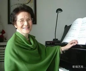 歌唱家周小燕去世多大了有子女吗 周小燕唱的歌及年轻时的照片