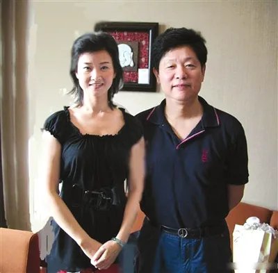 罗浩绿帽子是被谁扣上的 揭秘罗浩和宋祖英情史