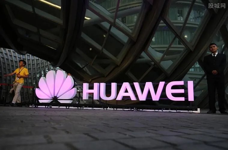 华为准备替代安卓 鸿蒙系统要提前面世了吗？