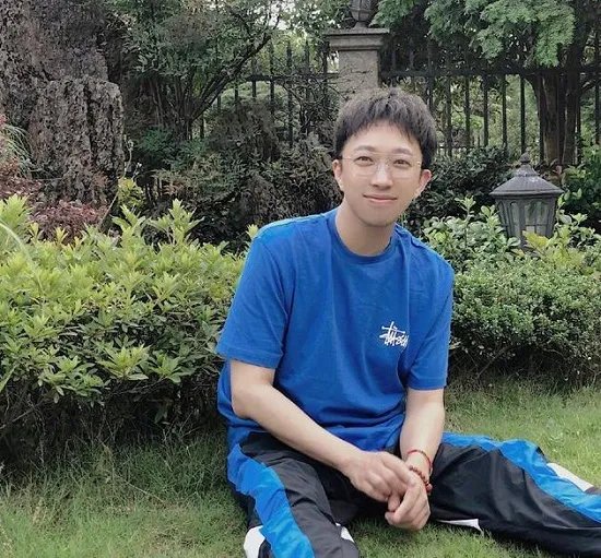 于正:我没有diss谁的意思什么情况 发文赞美baby疑内涵陈妍希