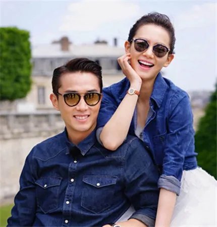 李承炫和戚薇结婚照欣赏 两人的恋爱历程遭扒