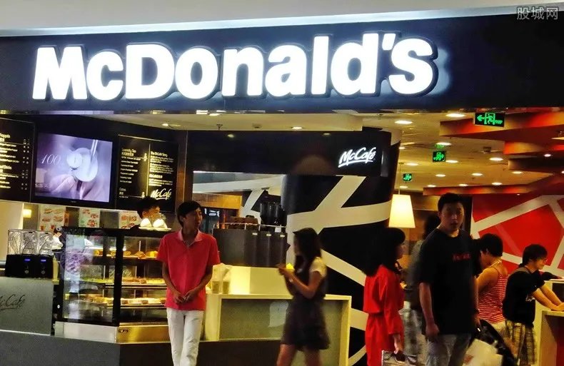 麦当劳餐具收费 网友称这样的做法不合理