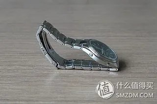 简单干净商务范儿:CASIO 卡西欧 LIW-120DJ-1AJF 男款光动能腕表