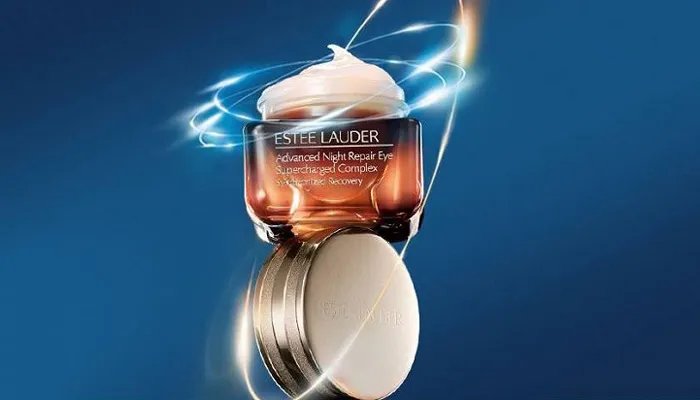 雅诗兰黛眼霜适合什么年龄 雅诗兰黛眼霜适合哪个年龄段