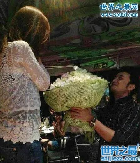 尼格买提个人资料,尼格买提老婆的照片曝光