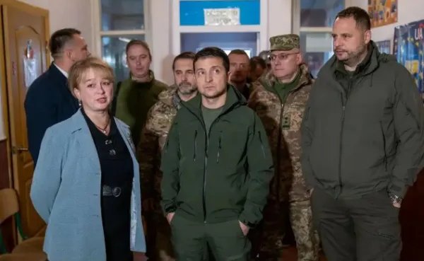 俄媒:泽连斯基证实乌克兰多个地区发生断电,导致断电的原因是什么?