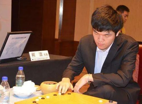柯洁大胜韩国棋手是真的吗?