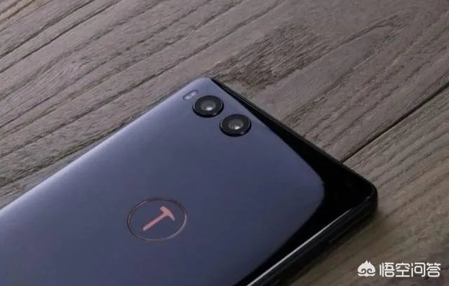 网曝锤子科技陷入危机，员工工资支付不起，你怎么看？