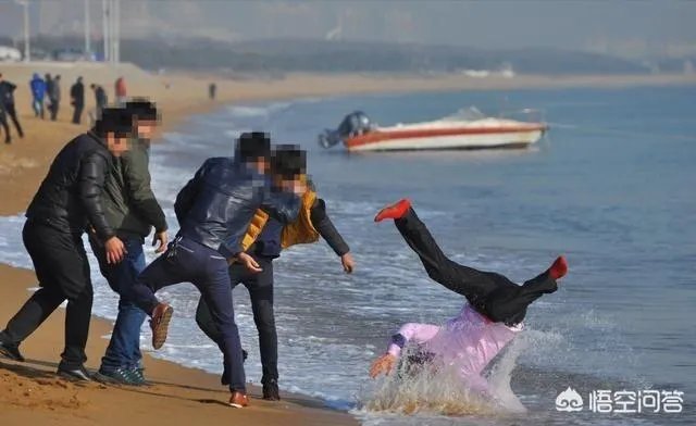 婚闹至新郎伤残，大家怎么看待？