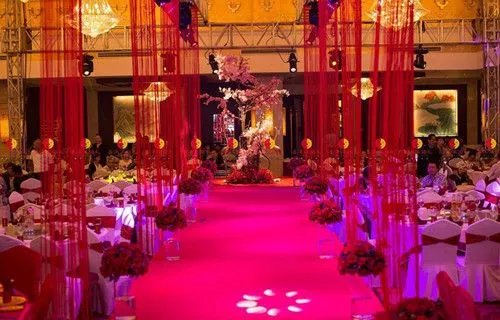 具体的婚礼布置流程 结婚现场的布置