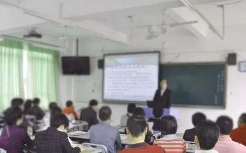 学生家长会家长发言稿