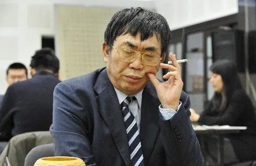 “棋圣”聂卫平患癌后的反思：远离直肠癌，以我为戒！