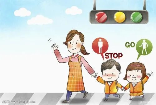 男孩被卷越野车底后路人合力抬车营救,如何有效的教育孩子交通安全?