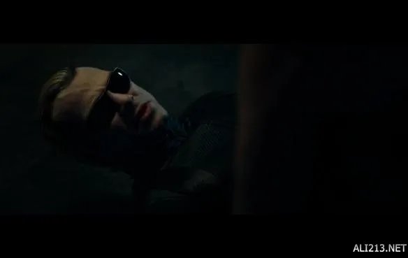 电影《生化危机6》中文正式预告 女主回归自带BGM