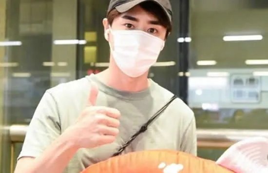 杨玏机场被送鱼什么情况 三十而已中的陈养鱼果然是名不虚传