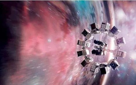 星际穿越库珀掉入黑洞怎么没死