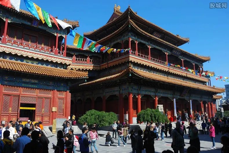 故宫开火锅店走红 圣旨菜单吸引消费者欢迎