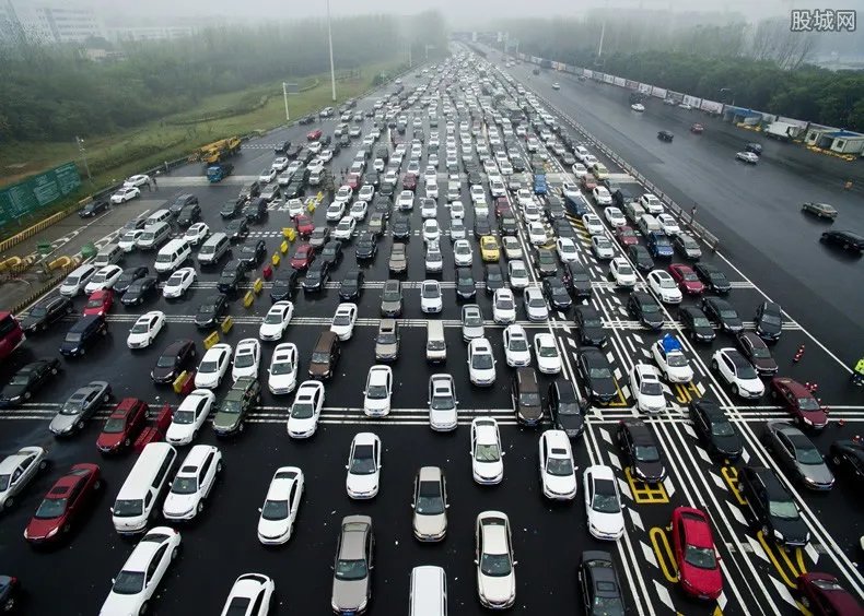 贵州恢复省内交通 撤除省内城乡卡点1976个