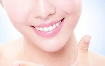 成都洗牙多少钱