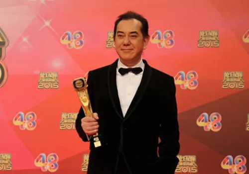 黄秋生夺视帝 台上放妙语调侃哭崩同事