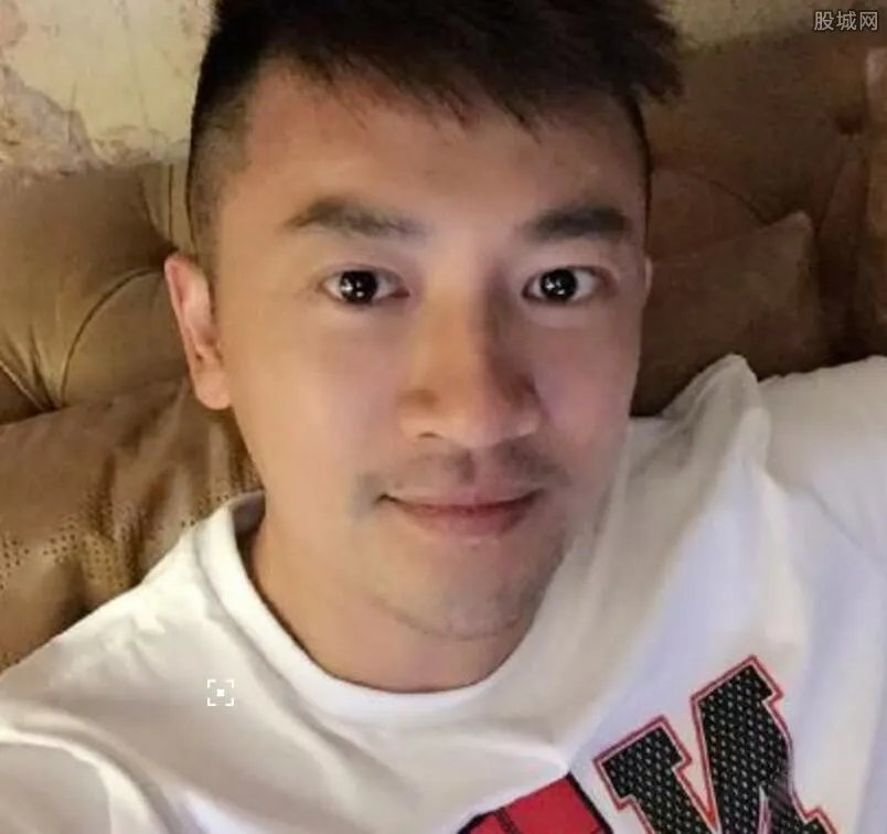 苏有朋悔入小虎队 昔日队友今昔如何