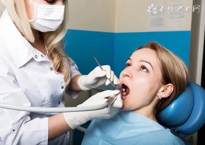 圣罗兰粉底液怎么看真假 圣罗兰粉底液怎么查询是正品