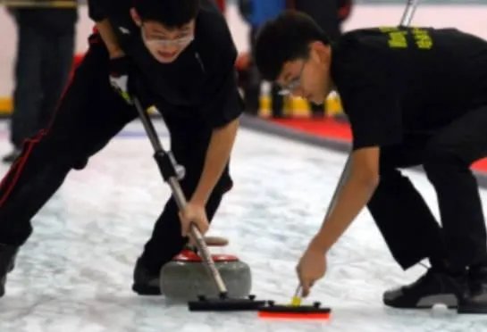 冰壶运动员王一博因病离世