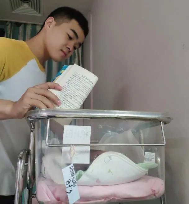 岳云鹏当爷爷是怎么回事：原来和自己的徒弟有关