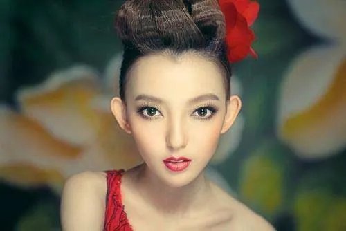 天天向上钱枫周怡恋情曝光 钱枫是否为花心大少？