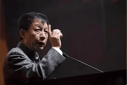 易中天曾被环球时报推为“中国十大直言君子”,你认为他配得上这个称号么?