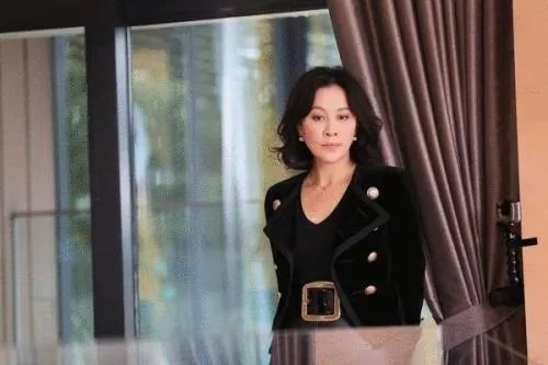 19岁范丞丞穿衣比范冰冰还要奢侈，明星穿衣可以奢侈到哪种程度？