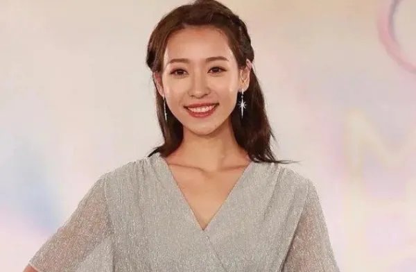 港姐10强名单正式出炉，这个榜单的排名有哪些不合理之处吗？