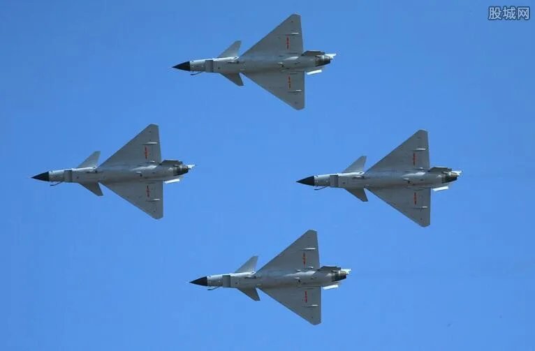 余旭牺牲现场 飞行员现场视频画面首度曝光